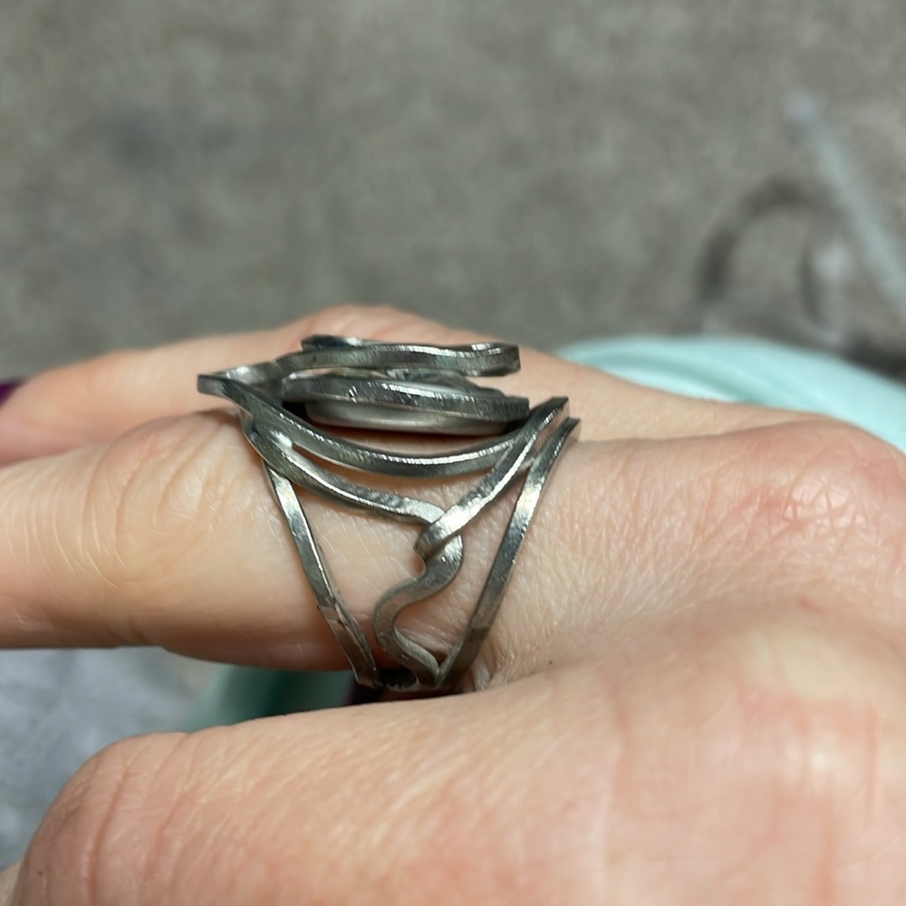 Ring - Picture 2 of 8